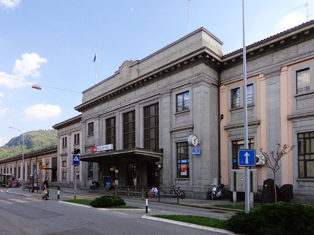 La stazione di Chiasso: il deposito Cargo è tra le strutture che le FFS intendono ridimensionare.