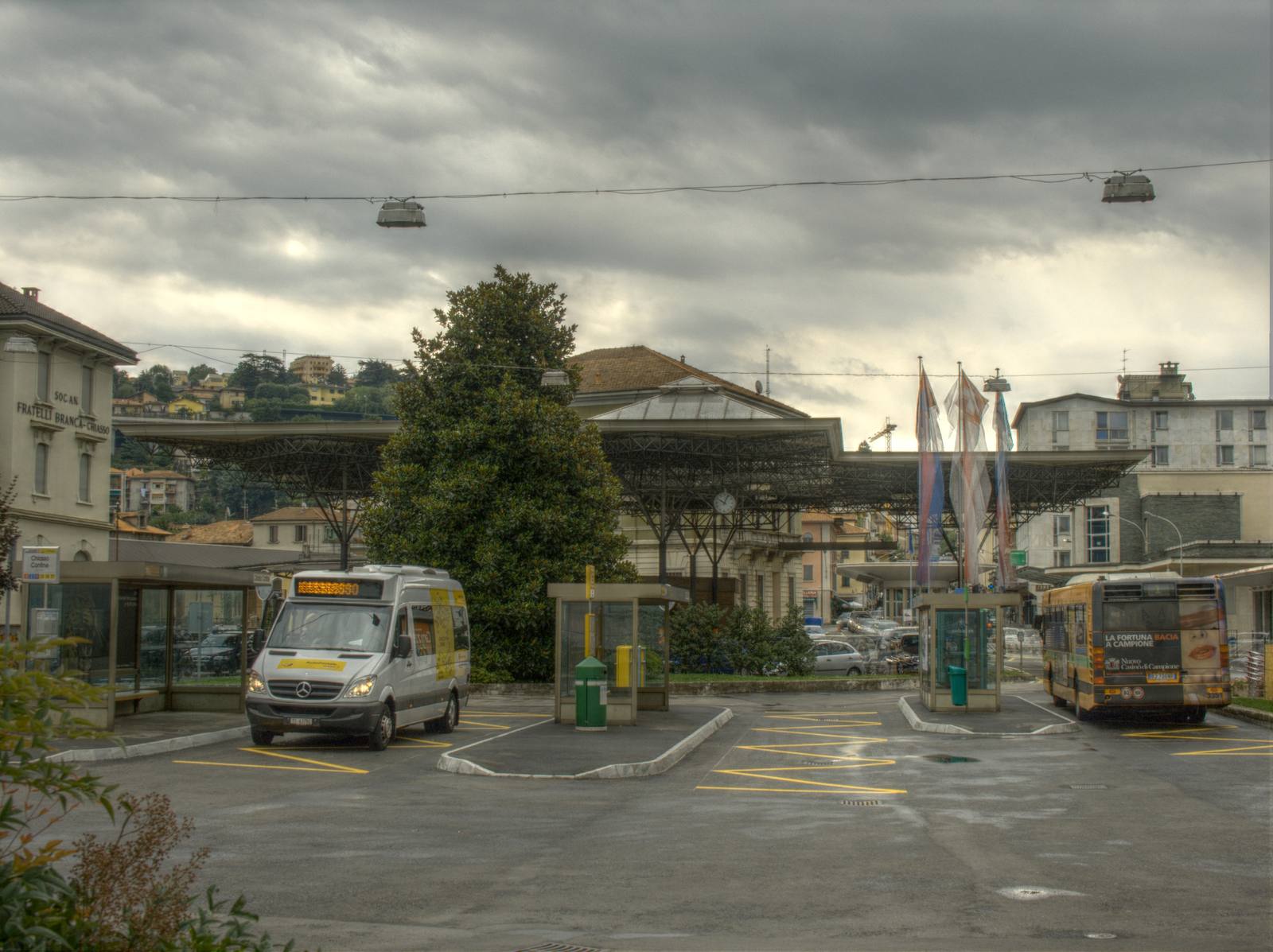La dogana di Ponte Chiasso: i ristorni fiscali versati dai Cantoni svizzeri sono alla base del decreto italiano.