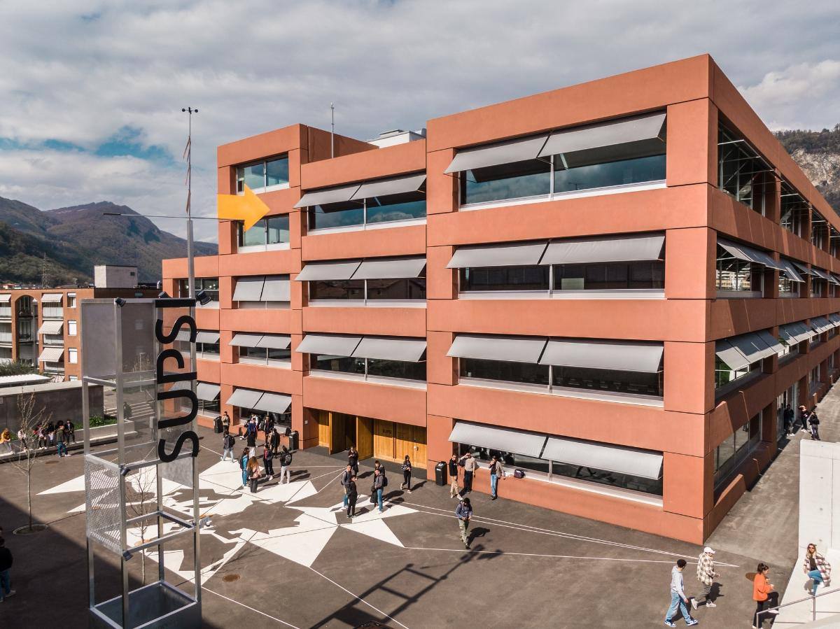 Il Campus SUPSI di Mendrisio, sede del Dipartimento ambiente costruzioni e design: mercoledì 14 ottobre ospita il primo incontro dell'Academy dell'Economia Circolare del progetto Riduciti, dedicato ai fondamenti dell'economia circolare.